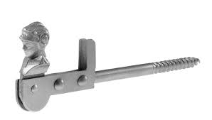 Epingle Par Balavenise Sur Tete De Bergere Bloqueur De Volet Amazone Tete De Et Volet