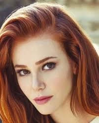 elcinsangu Logra por si misma lo que otras no han podido, el solo nombre de  Elçin Sangu hace a sus fans mover montañas. En el marco de los festejos por  su cumpleaños,