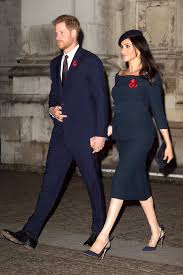 Harry and meghan announced their baby's gender while talking to oprah about their new life in california. Pregnant Meghan Markle Shows Growing Baby Bump While Holding Hands With Prince Harry Meghan Markle Style Prince Harry And Megan Prince Harry