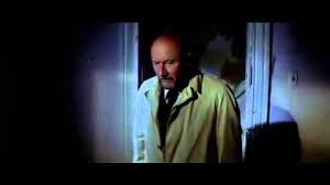 Fifteen years after murdering his sister on halloween night 1963, michael myers escapes from a mental hospital and returns to the small town of haddonfield. Halloween 1978 Horror Film Wiki Fandom