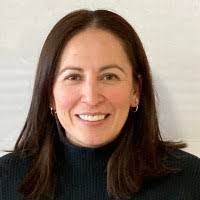 Tara Whipple's Instagram, Twitter & Facebook