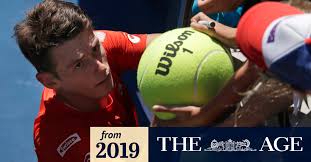 Alex de minaur was born in the year 1999 on the 17th of february and this makes his age 20 in 2019. Australian Open 2019 Alex De Minaur Never Considered Spanish Acquisition