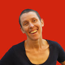 Carrie Newbold's Instagram, Twitter & Facebook