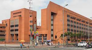Trinos firmados con a.g.l son escritos por el secretario de salud, alejandro gómez lópez @alejandrogl2014. Policia De Soacha Multo A Funcionaria De La Secretaria De Salud De Bogota Periodismo Publico