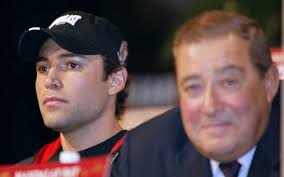 FiloDatos Gracias a Óscar De La Hoya, los boxeadores ganan muchísimo más  dinero. Antes, los boxeadores ganaban sólo una bolsa garantizada y todos  los porcientos del PPV iban al promotor. Óscar se