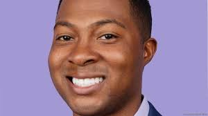 Donavan Bennett's Instagram, Twitter & Facebook