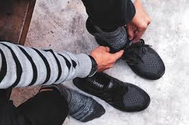 Best Shoes For Sesamoiditis Defeat The Ball Of Your Foot Pain Feel Relieved Sootheyourfeet Com