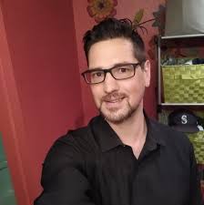 Mike Piazza hits a go ahead home run in the eight inning in the Mets first  home game after 9-11