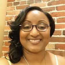 Lola Farley's Instagram, Twitter & Facebook