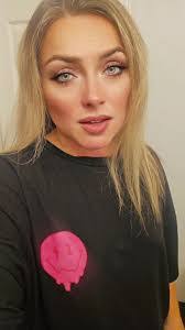 Heather Bolger's Instagram, Twitter & Facebook