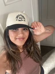 Chicago summer sublet for solo female therapist