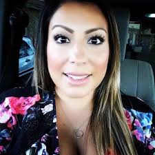 Mayra Pedraza's Instagram, Twitter & Facebook