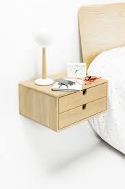 Schwimmend Nachttisch Mit 2 Schubladen In Massiver Eiche Mitte Etsy Floating Nightstand Floating Bedside Table Vintage Industrial Furniture