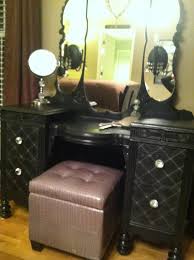 Pin By Lizeth Ibanez On Furniture Inspiration Vintage Makeup Vanities Furniture Vanity Table