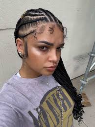 Danielle's Unique Styles added...