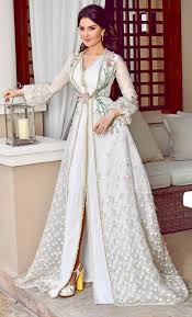 أجمل 30 قفطان مغربي قفاطن مغربية موضة 2020 بفبوف Moroccan Fashion Morrocan Dress Moroccan Dress