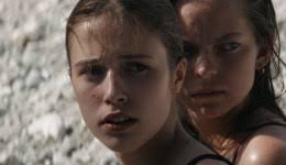 Alyssa Milano Joins Bobby Farrelly's Road Trip Comedy 'Driver's Ed'