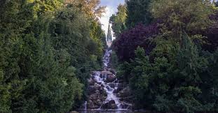 (i) you are not at least 18 years of age or the age of majority in each and every jurisdiction in which you will or may view the sexually explicit material, whichever is higher (the age of majority), (ii) such material offends you, or. Viktoriapark In Kreuzberg Denkmal Wasserfall