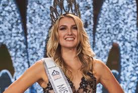 In 2011 speelde ze in klik, een korte film. Nieuws Miss Nederland