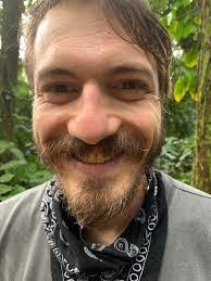 Mike Beste's Instagram, Twitter & Facebook