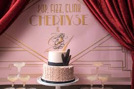 Theme nouvel an fète casino casino party deco cinema diy luminaire red carpet party movie party masquerade party diy décoration. Kara S Party Ideas Glamorous Old Hollywood Vintage Birthday Party