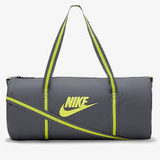 Kadin Cantalar Ve Sirt Cantalari Nike Tr