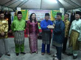 22 ogos 2012 jurutera, jkr bahagian sri aman 95000 sri aman tuan, memohon access road with culvert adalah dimaklumkan bahawa seluruh. Arkib News Utusan Sarawak Cawangan Sri Aman Kakitangan Pejabat Residen Sri Aman Perlu Proaktif Shamshuddin