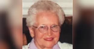 Edna Moon's Instagram, Twitter & Facebook