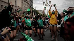 Hoy 29d será ley, todas por el derecho al aborto, tuitearon desde el colectivo feminismos madrid. Ley Del Aborto En Argentina Votacion Resultado Y Posible Aprobacion En El Senado En Vivo As Argentina