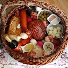 Being able to spend it with my husband and. How To Make A Traditional Polish Easter Basket Holidappy