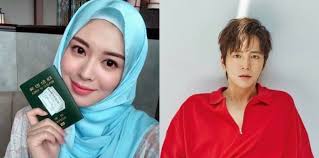 Para pecinta drama korea pasti sudah gak asing lagi dengan artis berwajah tampan satu ini. 7 Artis Korea Beragama Islam Ayana Moon Hingga Jang Geun Suk Theasianparent Indonesia