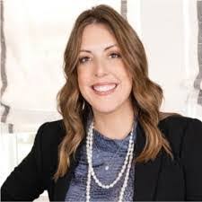 Amanda Holter's Instagram, Twitter & Facebook