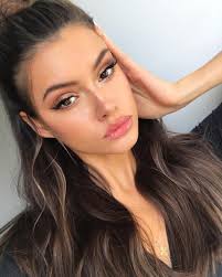 Dolled Makeupwedding Weddinghairstyles Weddinghairaccessories 2020 Sac Ve Makyaj Sac Ve Guzellik Muhtesem Makyaj