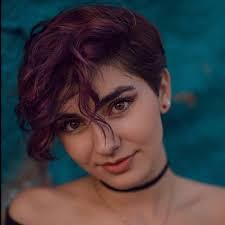 Gracie Lacey's Instagram, Twitter & Facebook