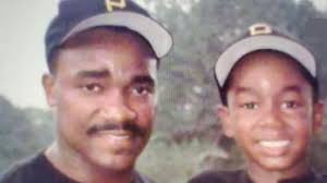 Josh Bell gets help from father over All-Star break