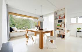 Kleines wohnzimmer mit essbereich ideen moderne wohnzimmereinrichtung in grau und weiss wanddeko in 2020 kleine wohnkuche wohnzimmer ideen wohnung wohnzimmer einrichten. 13 Tipps Wie Sie Ein Wohnzimmer Mit Essbereich Einrichten