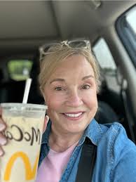 Delicious homemade iced coffee recipe for summer fun