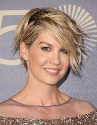 23 Flattering Hairstyles For Oval Faces Edgy Hair Short Hair Styles Oval Face Hairstyles
