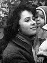 Он играл до того момента, когда его по очень непонятным причинам посадили за изнасилование. Alla Strelcova Foto Biografiya Lichnaya Zhizn Novosti Zhena Eduarda Strelcova 2021 24smi