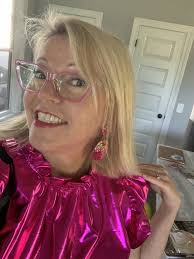 The musicians' mural is coming to life, adding vibrant colors and  creativity to our community. the Artist are hard at work, transforming the  space into a stunning tribute to music and art.