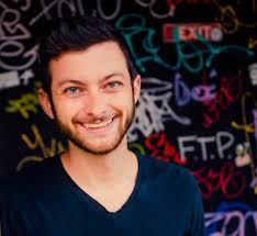 Evan Swanson's Instagram, Twitter & Facebook