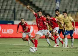 زف التونسي علي معلول الظهير الأيسر للفريق الأول لكرة القدم بالنادي الأهلي خبر سار عصر اليوم الخميس في مران القلعة الحمراء الذي يقام في جنوب أفريقيا. Ø¹Ù„ÙŠ Ù…Ø¹Ù„ÙˆÙ„ ÙŠØ±ÙØ¶ Ø§Ù„ØªÙØ§ÙˆØ¶ Ù…Ø¹ Ø¨ÙŠØ±Ø§Ù…ÙŠØ¯Ø² ÙˆÙŠØªÙ…Ø³Ùƒ Ø¨Ø§Ù„Ø£Ù‡Ù„Ù‰ Ø§Ù„Ù…ØµØ±ÙŠ Ø§Ù„ÙŠÙˆÙ…