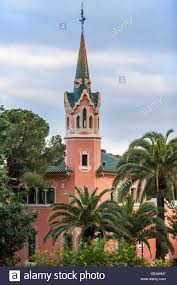 Maison Musee De Gaudi Casa Museu Gaudi Le Parc Guell Barcelone Catalogne Espagne Photo Stock Alamy