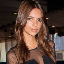Gone Girl Movie Casts Blurred Lines Emily Ratajkowski Emily Ratajkowski Medium Hair Styles Black Hair Model