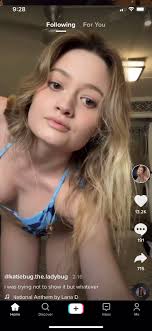Possible nip slip? - Reddit NSFW