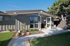 Renovated Rancho Cliff May 3253 Karen Avenue Long Beach Mid Century Exterior Ranch Exterior Mid Century Modern Exterior