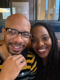 The wife says WHERE YALL AT!?!? 🦄