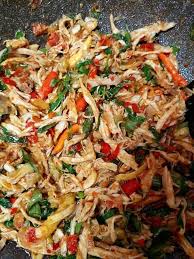 Cuci bersih daging ayam, lalu taburi dengan sejuput garam dan aduk merata. Aneka Resep Ayam Suir Rica Rica Kemangi Bahan Bahan 500 Facebook