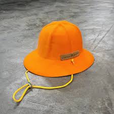 Sally taylor, the daughter of james taylor and carly simon, wrote a lullabye song to eric's words, and sings it on the book's audio cd. Tape Simon Mary Wonky Pith Helmet I R399 I S L Facebook