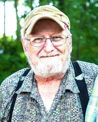 Alice Krug's Instagram, Twitter & Facebook